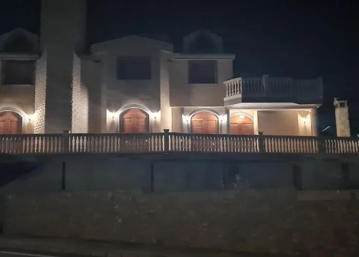 Casa Genes Chera